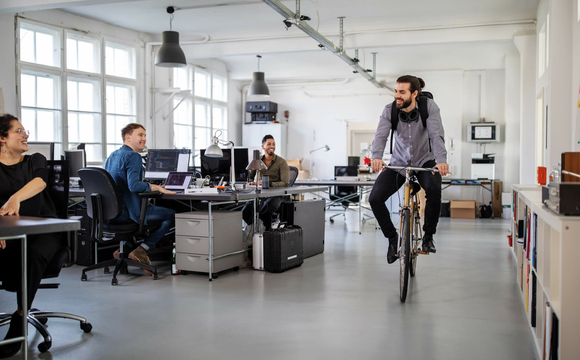 FlexFix-Büro-Team-Fahrrad